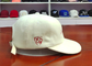 Estándar plano modificado para requisitos particulares los 58-60cm de las gorras de béisbol del algodón del logotipo del bordado para el adulto