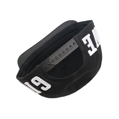 Sombrero plano negro del Snapback del visera de la alta durabilidad con el logotipo bordado