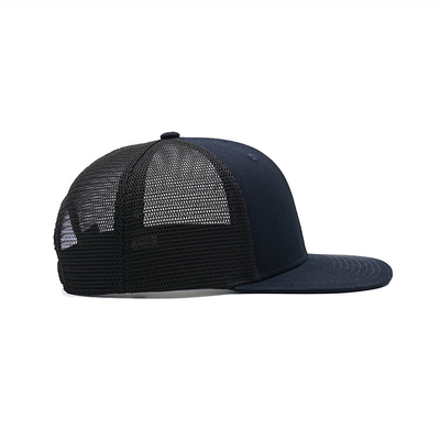 Corona plana del alto nivel del casquillo de 5 del panel de Bill Mesh Snap Back Trucker Hat deportes del béisbol