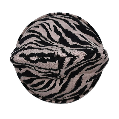 Gorro de punto de fábrica de 20 años bordado de tela común/patrón en blanco