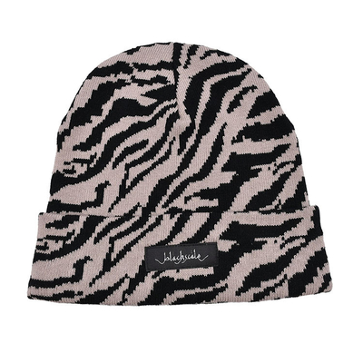 Gorro de punto de fábrica de 20 años bordado de tela común/patrón en blanco