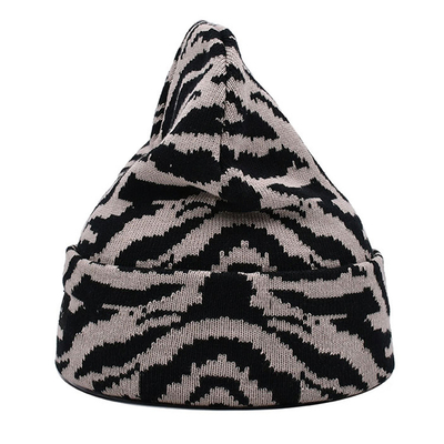 Gorro de punto de fábrica de 20 años bordado de tela común/patrón en blanco