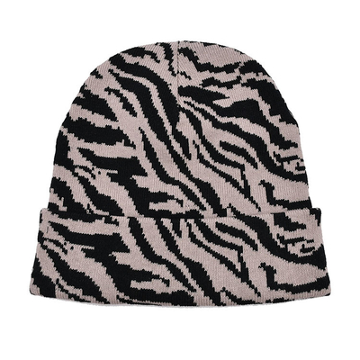 Gorro de punto de fábrica de 20 años bordado de tela común/patrón en blanco