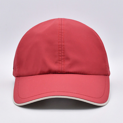 Gorra transpirable con visera curva, hebilla Verlco y cierre de plástico