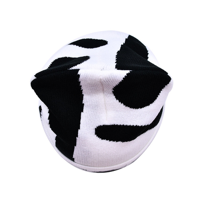 Patrón de bordado Sombreros con gorro personalizados para la temporada de invierno y confort