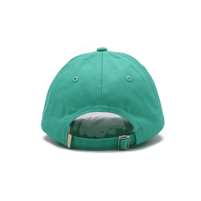 Sombrero de béisbol de algodón reforzado con logotipo bordado visor curvo y costuras a juego
