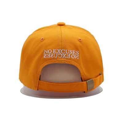 Capa de béisbol con perfiles de visor curvado de correa ajustable con costuras de color de tela coordinadas