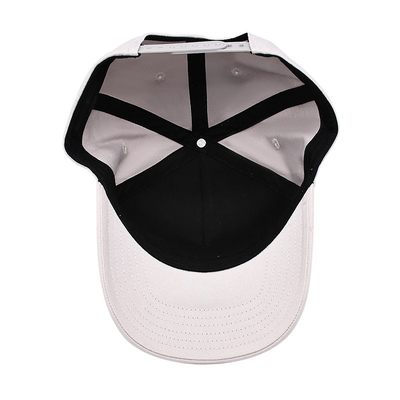 Visor curvo con tapa de béisbol de cinco paneles con costuras para combinar el color de la tela con el parche fijado