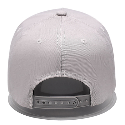 Visor curvo con tapa de béisbol de cinco paneles con costuras para combinar el color de la tela con el parche fijado