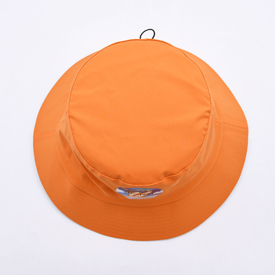 Sombrero de pescar de calidad para aventuras al aire libre.