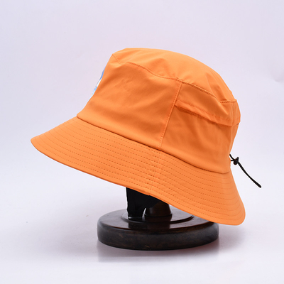 Sombrero de pescar de calidad para aventuras al aire libre.