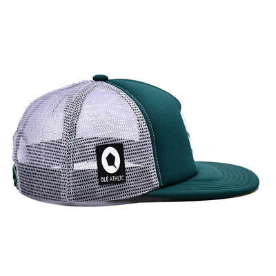 Esponja personalizada confortable 6 paneles visor plano construido gorra de camionero con parche de bordado