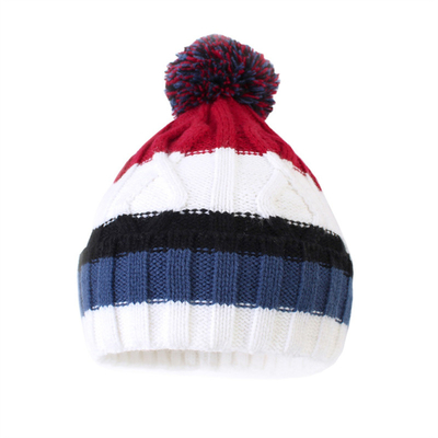 Un cálido sombrero de invierno para adultos