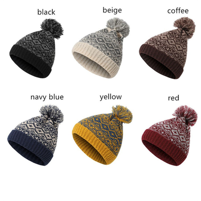Marca de Invierno Peluda Femenina Pom Pom Caps Brinquedos de Niña Brinquedos de Niña Brinquedos de Mujeres Escuderos Brinquedos