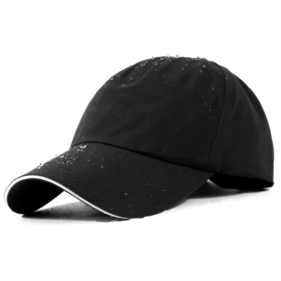 Sombreros de béisbol de color negro y blanco impermeable con correa ajustable