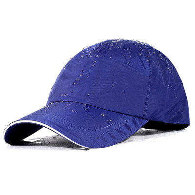 Sombreros de béisbol de color negro y blanco impermeable con correa ajustable