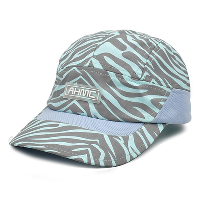 Sombreros deportivos ajustables de béisbol al aire libre ligero reflejo seco rápido 5 panel sombreros deportivos con correa de espalda