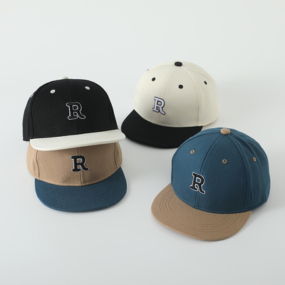 Niños de alta calidad de algodón de borde plano sombrero deportivo letra bordada niño exterior gorra Snapback