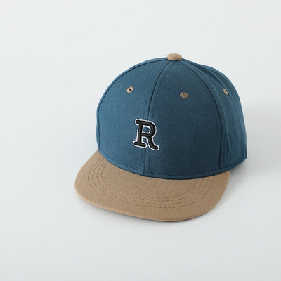 Niños de alta calidad de algodón de borde plano sombrero deportivo letra bordada niño exterior gorra Snapback