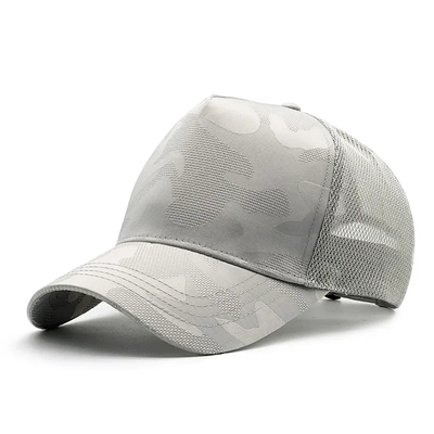 Sombrero de béisbol simple de gran tamaño para hombres Mujeres Diseño personalizado Sombrero de malla de camión para cabeza grande grande Moderno para escena casual deportiva