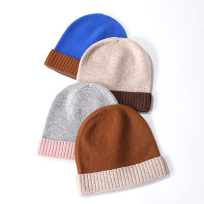 Fabricante de gorros profesionales nuevo diseño gorro de gorro personalizado gorros de invierno de algodón con esposas con logotipo