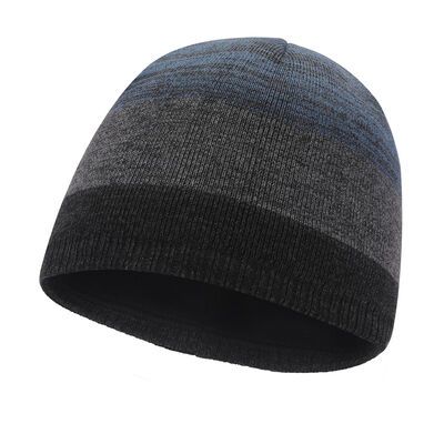 Unisex Beanie Universal tamaño Invierno cálido sombrero de punto para hombres Mujeres Logotipo personalizado Beanies mayorista