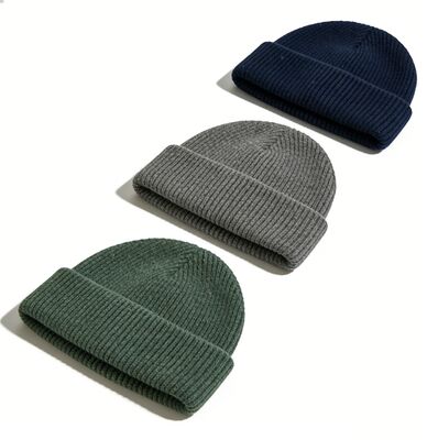 Logotipo personalizado Sombreritos de punto con material acrílico y circunferencia de 58 cm para el calor del invierno