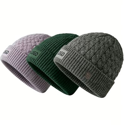 Colores personalizables Sombrero de gorro de punto unisex con sombrero para adultos Circunferencia para el calor del invierno