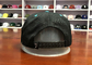 Modifique los sombreros y los casquillos para requisitos particulares 3D para hombre del Snapback de Debossed bordados con la secuencia